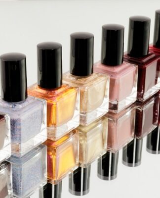 Co jest dobre na paznokcie i włosy?