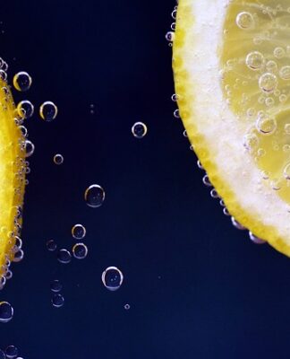 Z czym łączyć witaminę C na twarz?