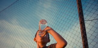 Czego nie wolno pić na czczo?