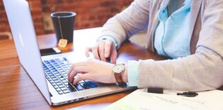 Na czym polega praca laborant?