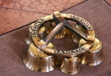 Z czego można wykonać opaskę uciskową?