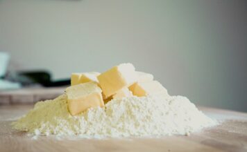 Jak działa masło brązujące?