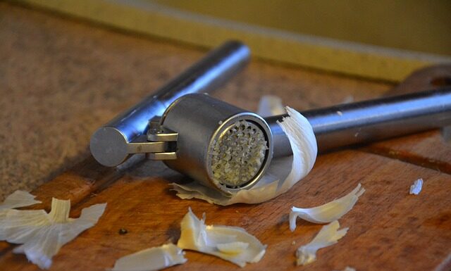 Co lepsze wyciskarka do soków czy sokowirówka?