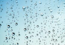 Czy przed okresem jest mokro w pochwie?