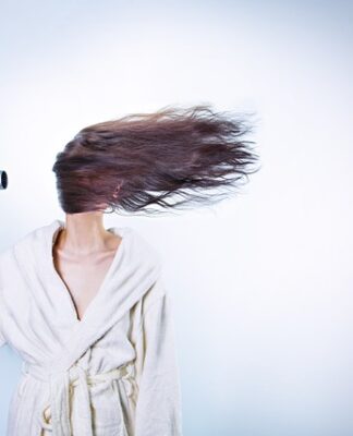 Co pić żeby włosy nie wypadały?